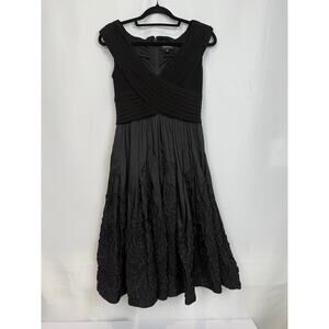 Adrianna Papell Black Ruched Bodice Embroidered Cocktail Dress Size 6